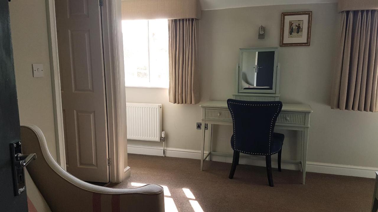스탬포드 The Royal Oak Duddington B&B 외부 사진