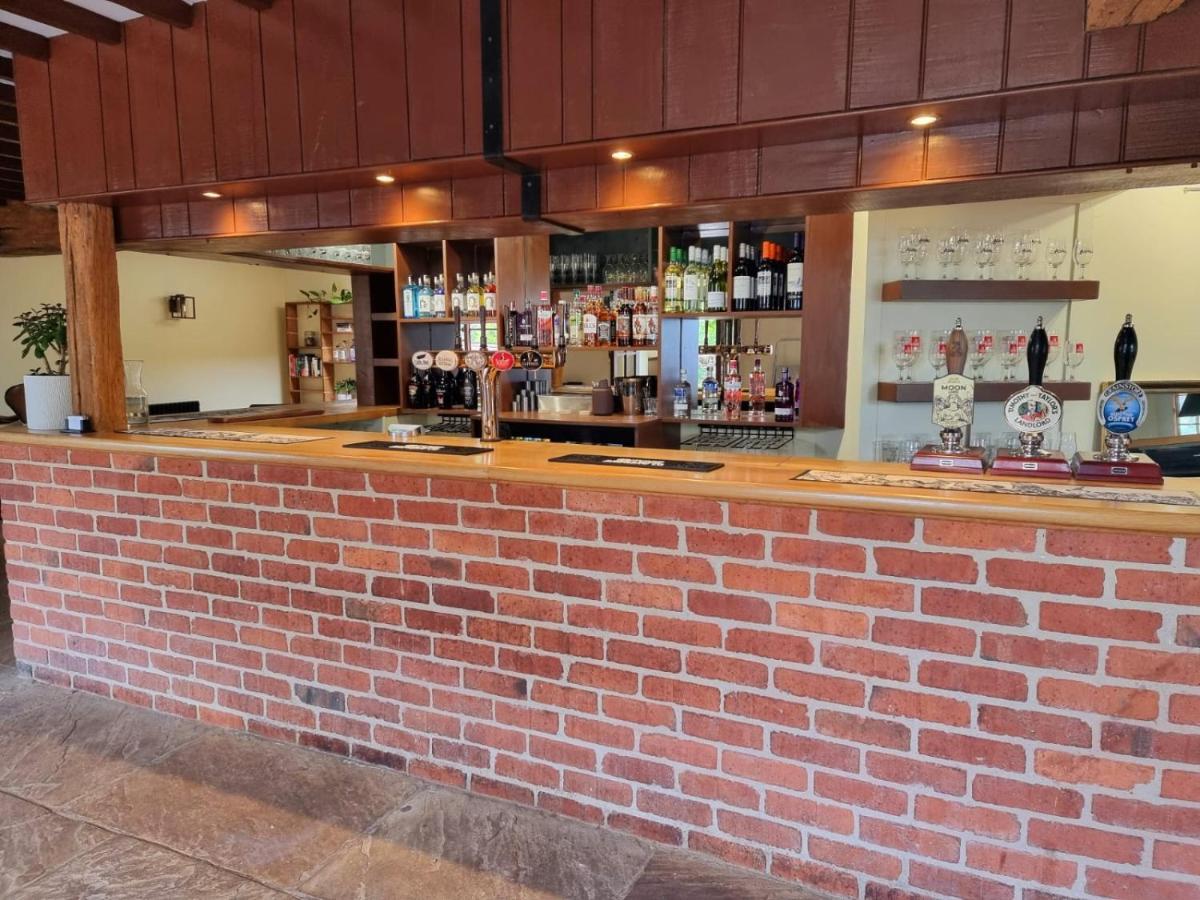 스탬포드 The Royal Oak Duddington B&B 외부 사진